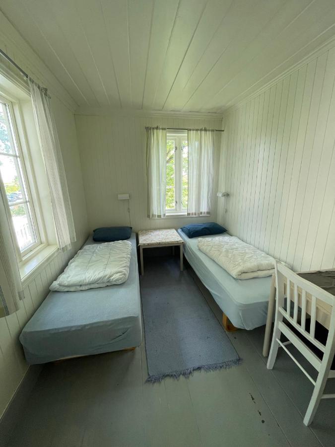 Å Lofoten Budget Hostel מראה חיצוני תמונה